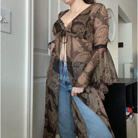 Vintage Laundry by Shelly Boho Sheer Paisley Print Kimono - Picture 4 of 5